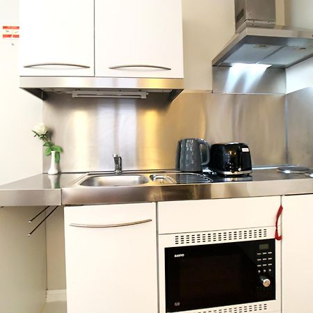Queen Victoria Apartments Λονδίνο Δωμάτιο φωτογραφία