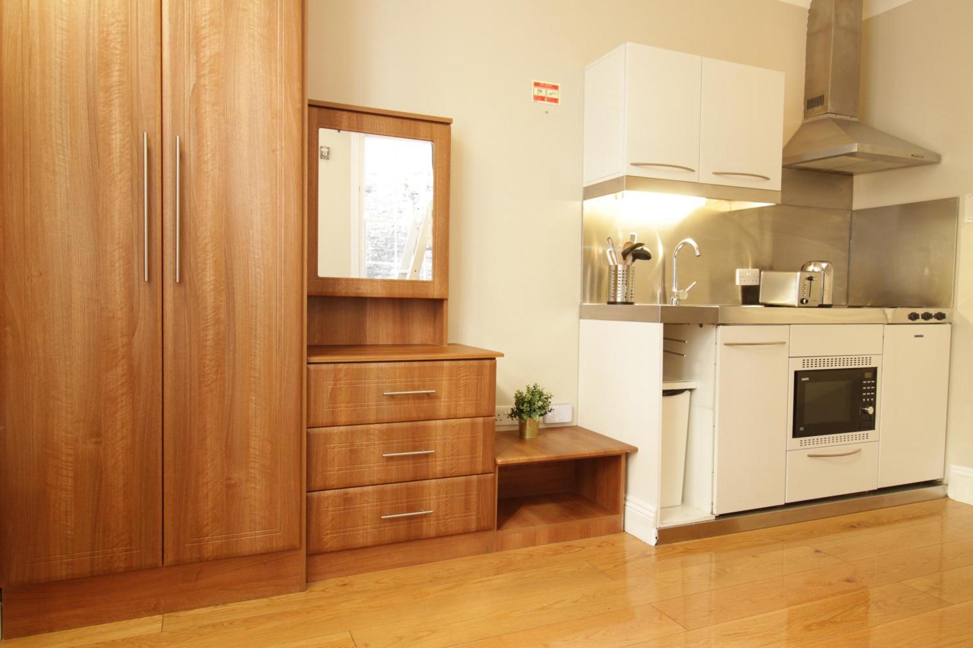 Queen Victoria Apartments Λονδίνο Δωμάτιο φωτογραφία