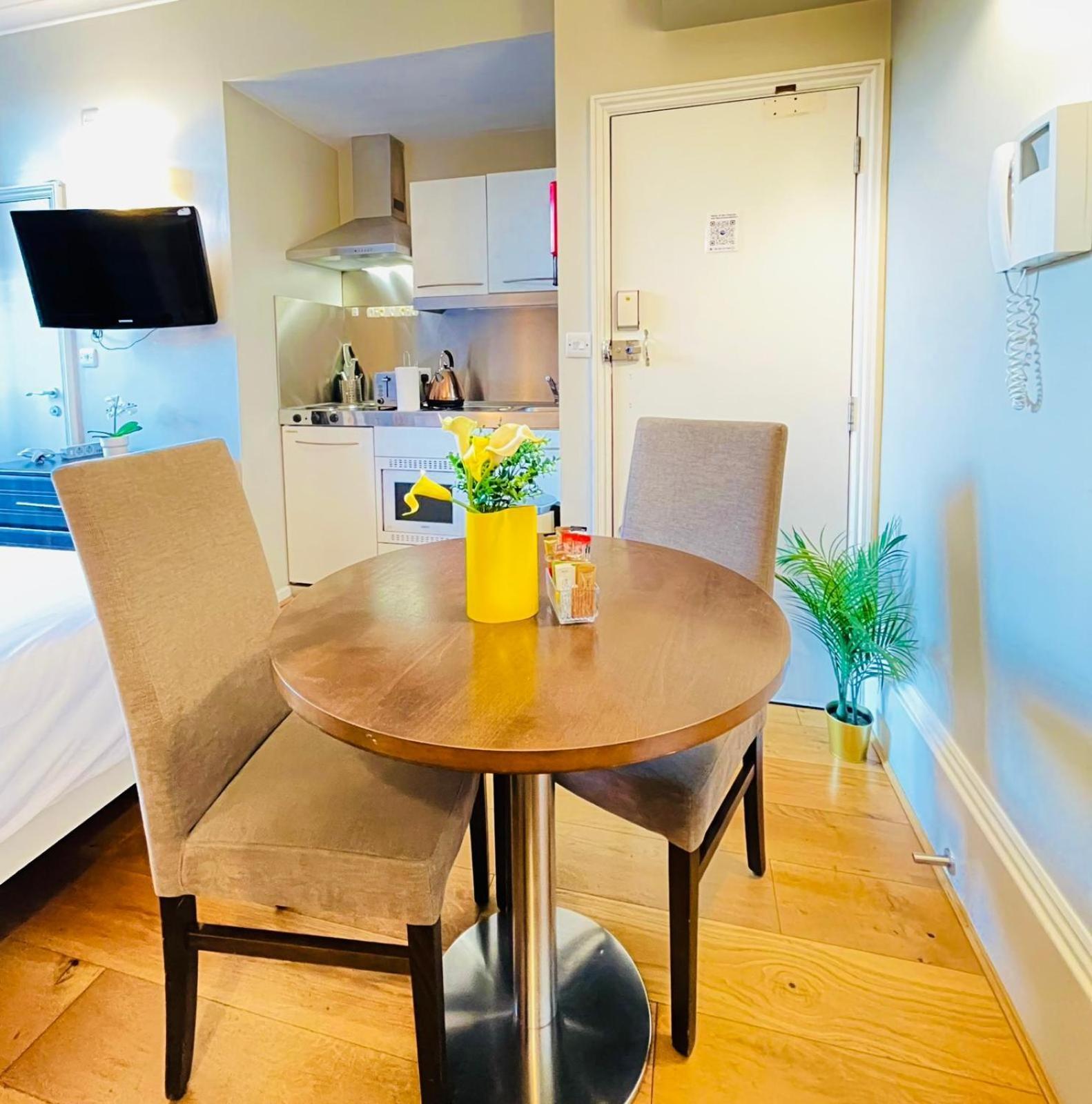 Queen Victoria Apartments Λονδίνο Εξωτερικό φωτογραφία